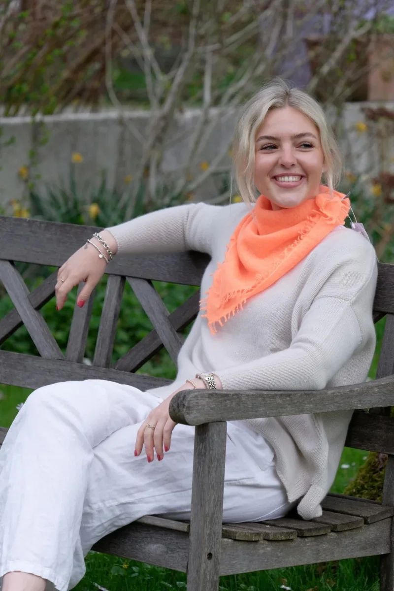 Pullover NORA V-Neck – Bild 3